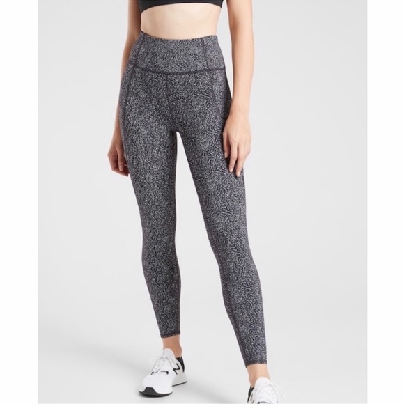 Athleta Lightning Static 7/8 Tight in Black High Waisted Small - Picture 1 of 9